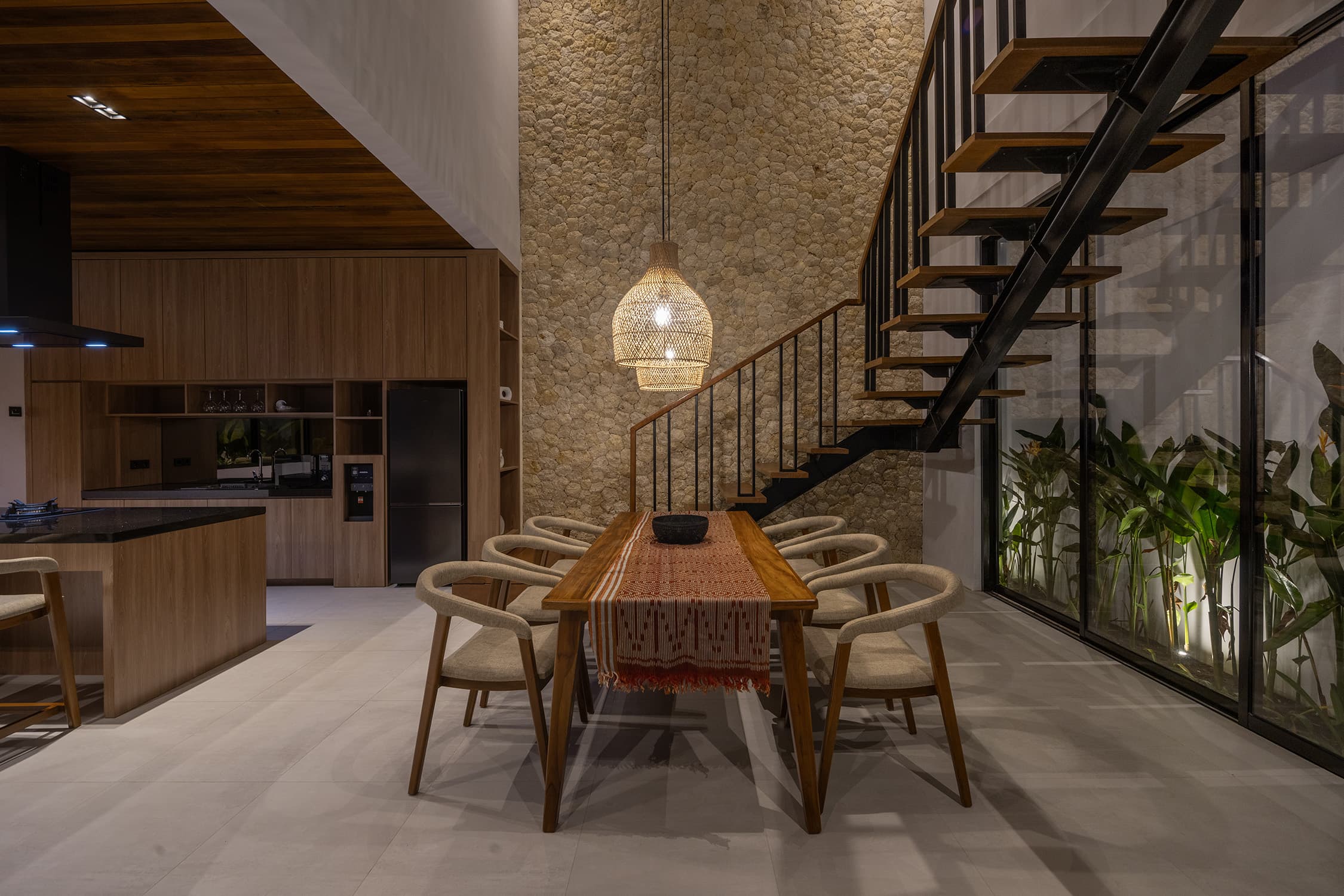 V VILLA - TANAH BARAK in Tanah Barak, Badung - Bali (2023) - Gallery image 3 - Architecture project by Atelier W AR E